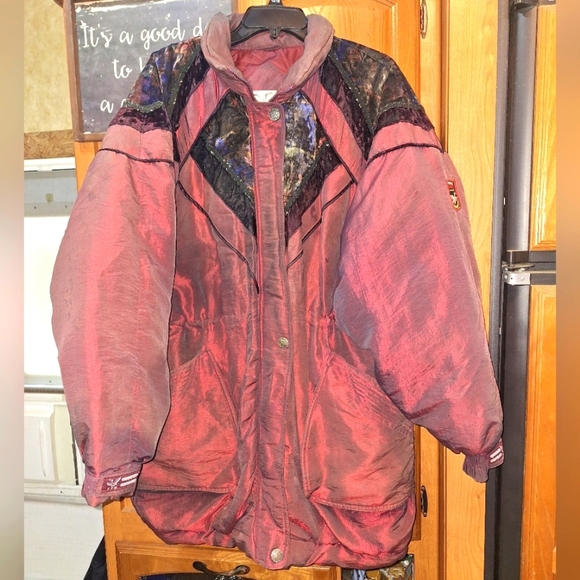 Vintage Triple Fat Goose Down Jacket with Unique Pattern in a ladies size XL. - Picture 1 of 14